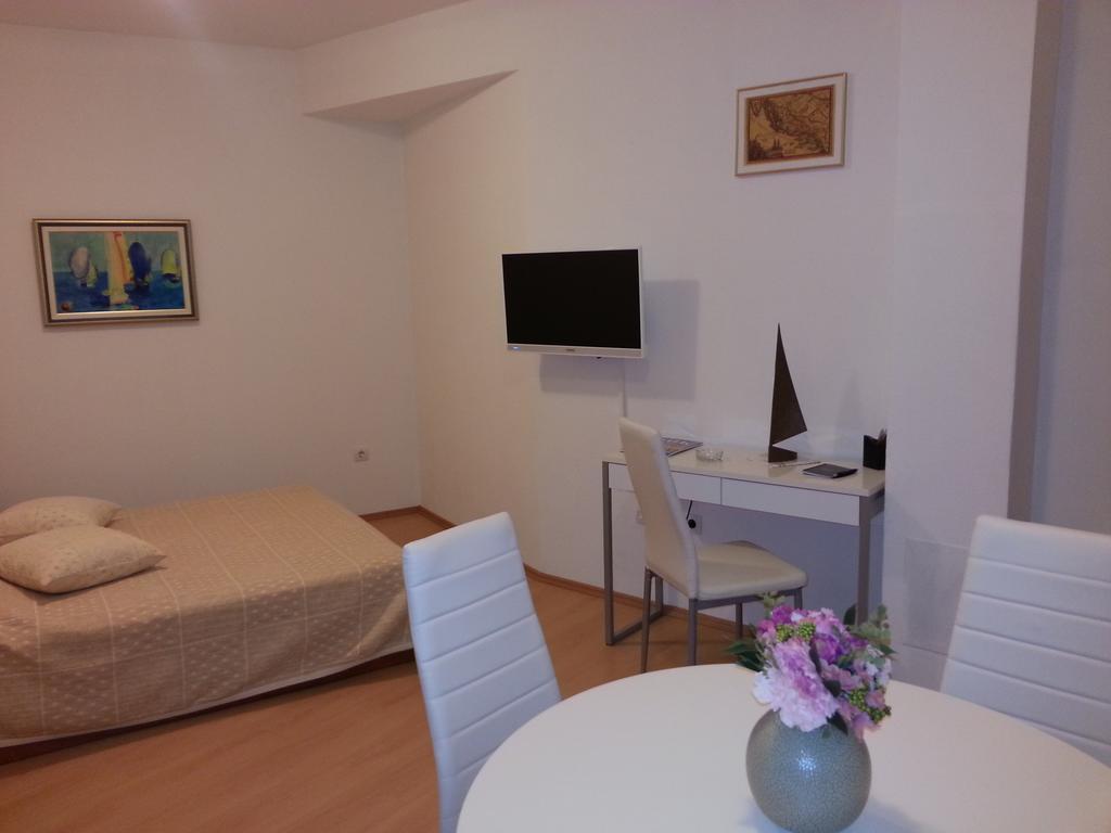 New Studio Apartments Trlaja Šibenik Chambre photo