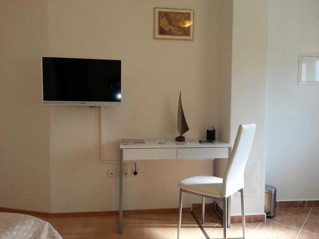 New Studio Apartments Trlaja Šibenik Chambre photo